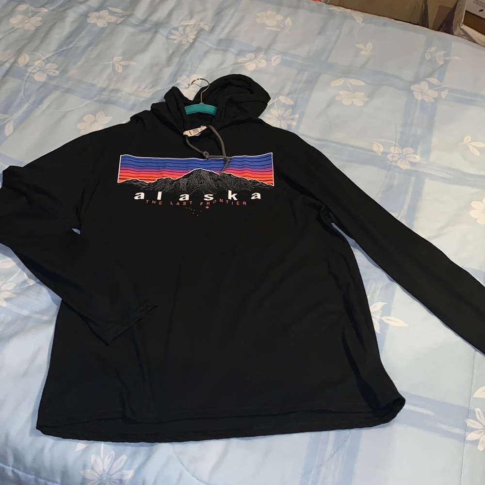 NEW Men’s hooded long sleeve shirt